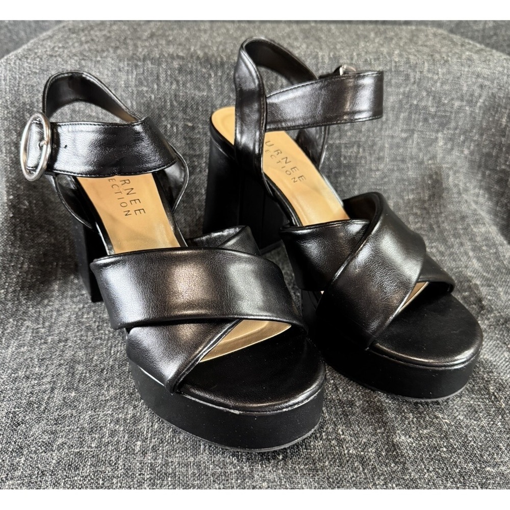Journee Collection Akeely Black Platform Sandals Size 8 PO#005722